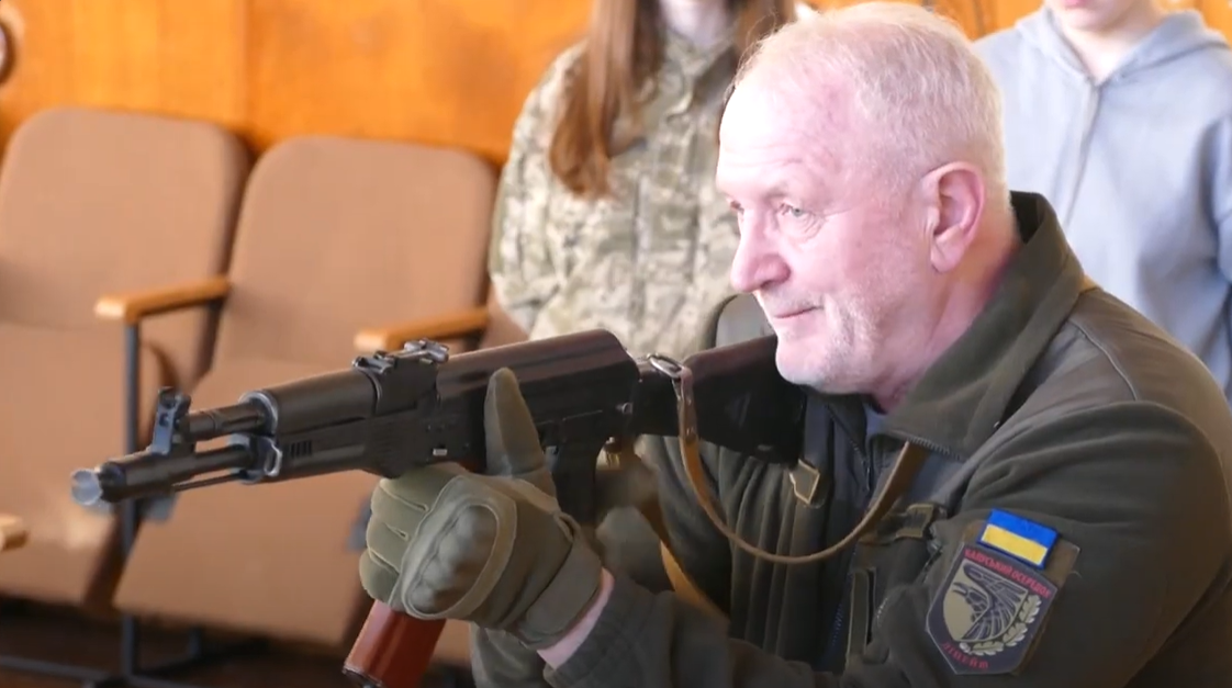 Богдан Когут став тренером предмету "Захист України" і може навчати вчителів з інших громад