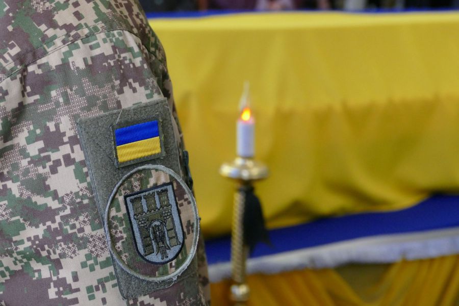 Посмертно почесне звання присвоєно Сергію Готрі, Миколі Деркачу і Михайлу Червоняку. Фото: Калуська міська рада