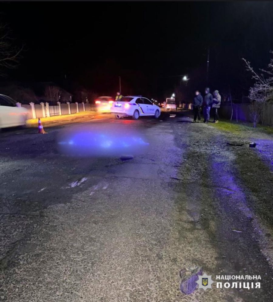 У результаті дорожньо-транспортної пригоди, місцевий житель, 1972 року народження загинув на місці