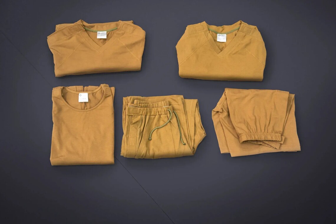 Пізніше стало відомо, що «Пакунок пораненого» міститиме 30 предметів