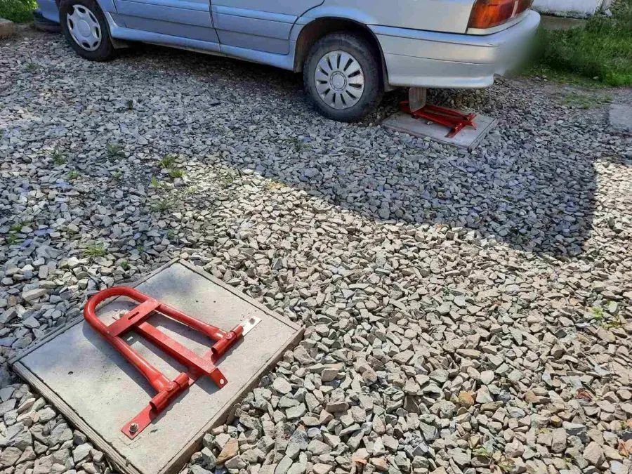 Власники паркувальних бар’єрів впродовж п’ятнадцяти робочих днів мають їх самостійно демонтувати