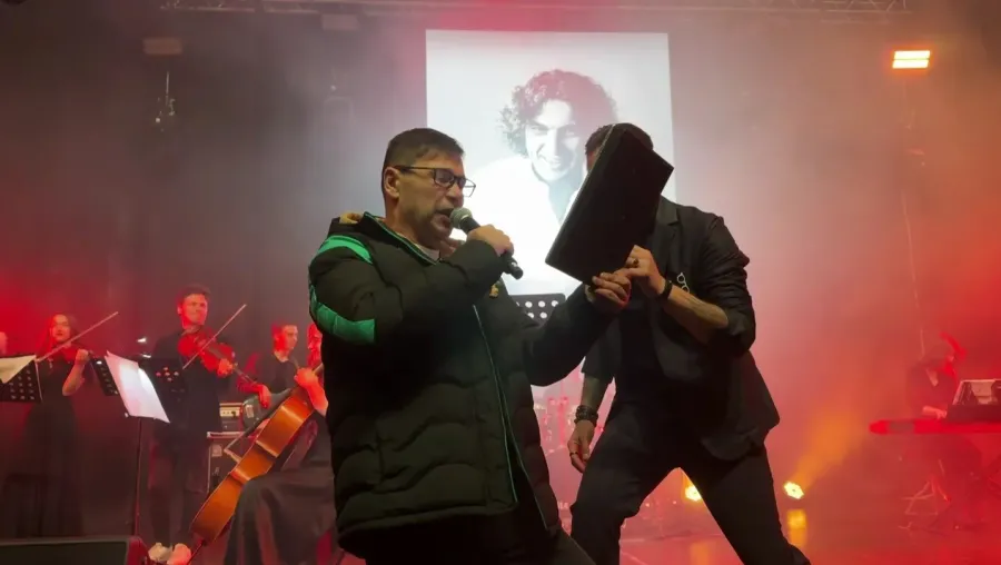 Перший виступ Лесика після зупинки серця. Фото: скрін із відео