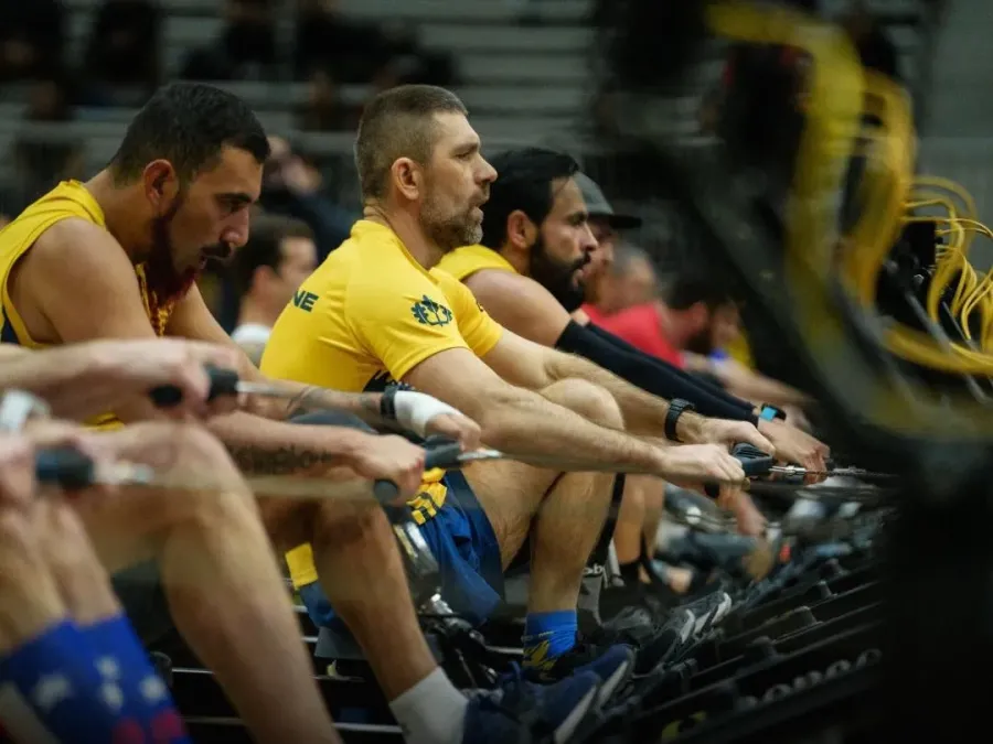 Веслування на тренажері є випробуванням сили і витривалості. Фото: Invictus Games: Team Ukraine
