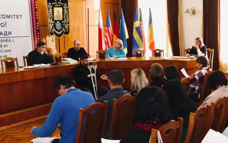 За словами Ігоря Козака, внутрішній  ворог — це байдужість і корумпованість чиновників. Фото: Калуська міська рада