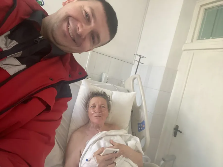 Після порятунку медики провідали жінку в лікарні