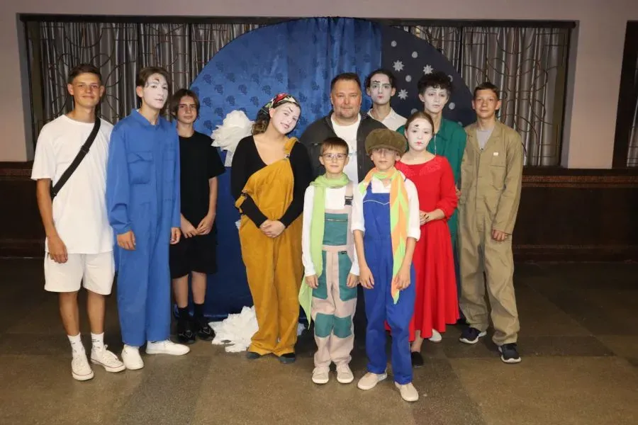 Калушан запрошують на виставу театру "Силентіум"