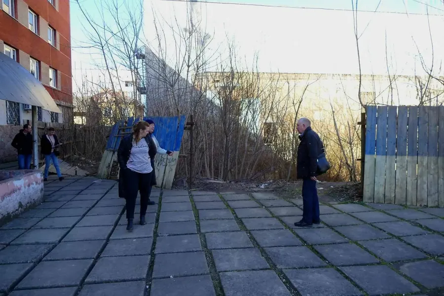 Огорожу треба відновити з міркувань безпеки для перехожих, — акцентують члени комісії