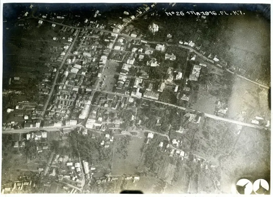 Оригінал фото зберігається в архіві віденського  Музею військової історії