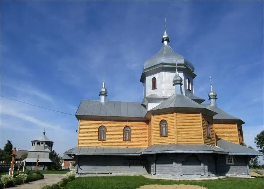 Церква села Довге-Калуське, серпень 2024 року