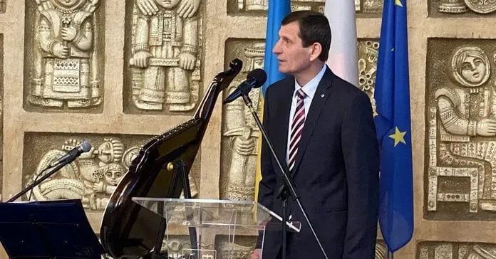 У 2024 році політик заробив на посаді голови облради понад 1,5 млн грн  