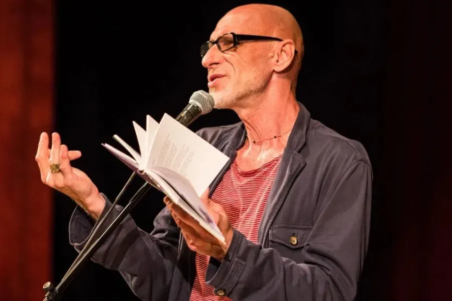 Юрій Іздрик — відомий прозаїк, поет, лавреат Національної премії імені Тараса Шевченка