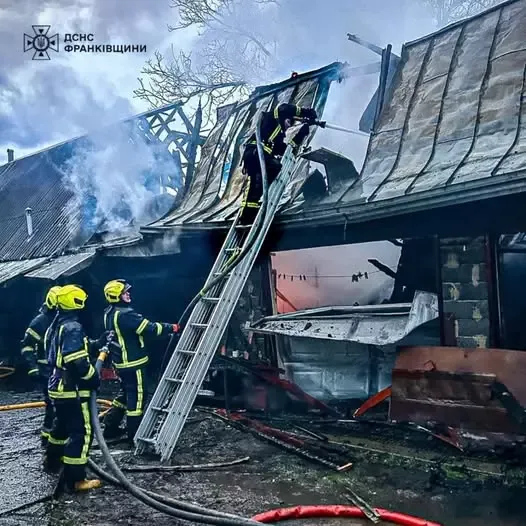 Причину виникнення займання наразі встановлюють фахівці