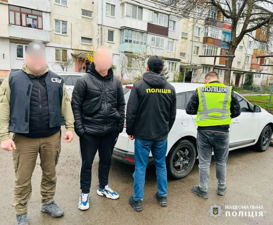 Фігуранти організували виробництво "амфетаміну" у особливо великих розмірах