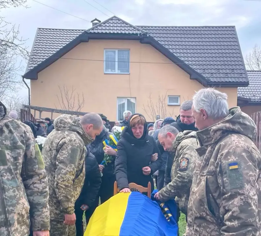 Осиротіли батьки, дружина, син та сестра. Фото: Надія Руско