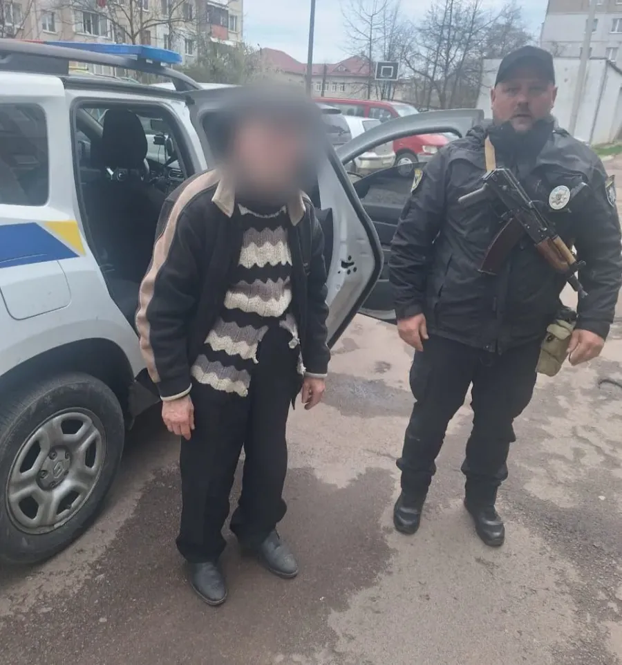 Співробітники поліції розшукали чоловіка та передали родичам