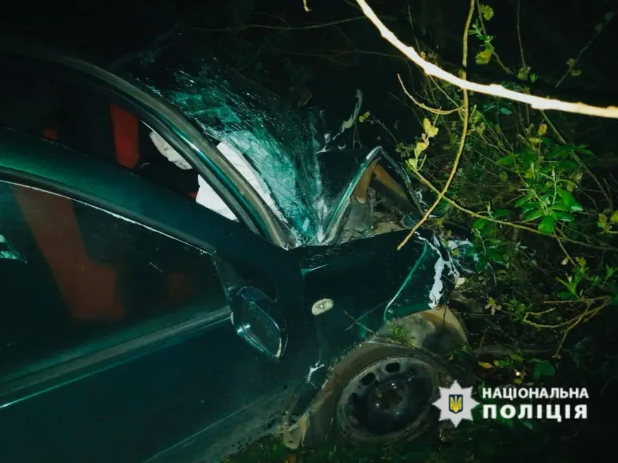 Водій Volksvagen Golf виїхав на смугу зустрічного руху