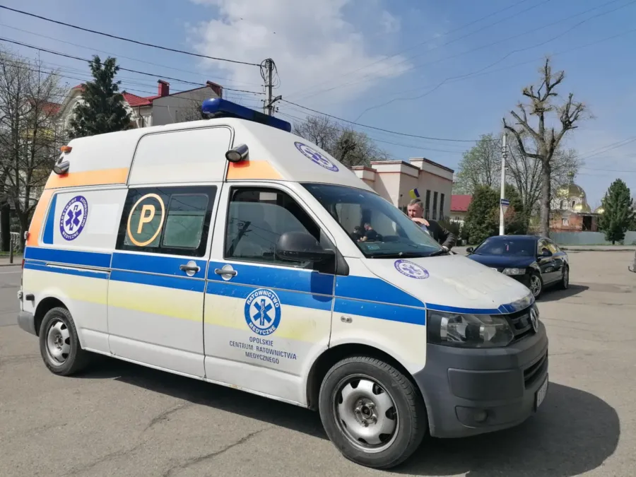 Автомобіль вже поїхав на фронт