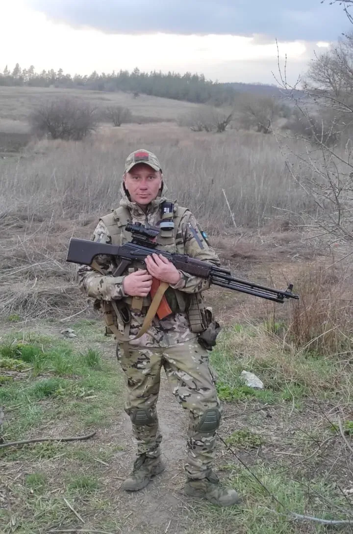 24 лютого 2022 року Михайло Павлов з друзями пішли до військкомату