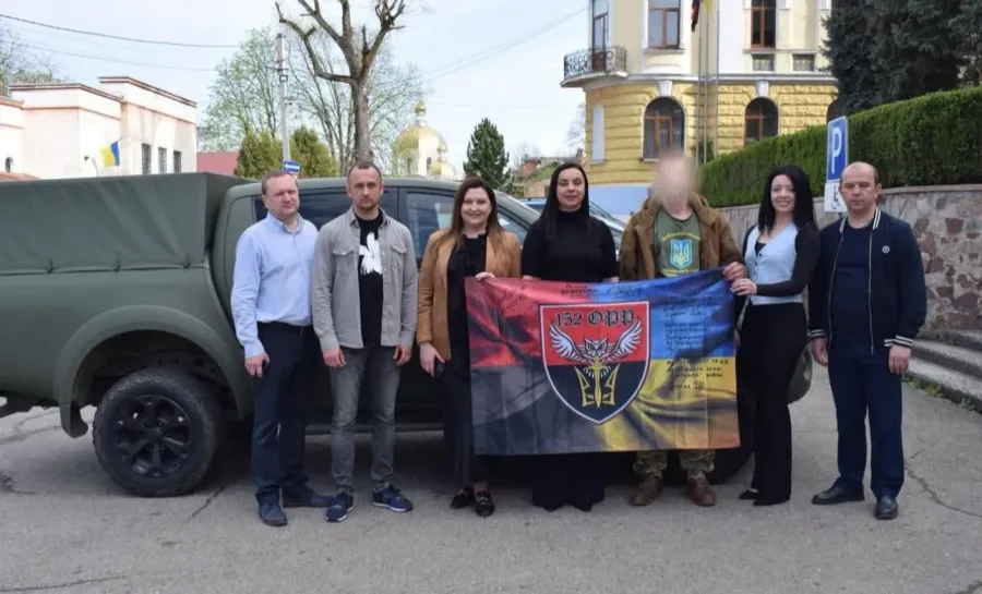 Позашляховик буде відправлений нашим захисникам