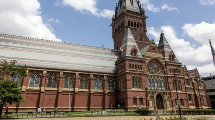 Університет звинувачує Білий дім у проведенні неконституційної кампанії