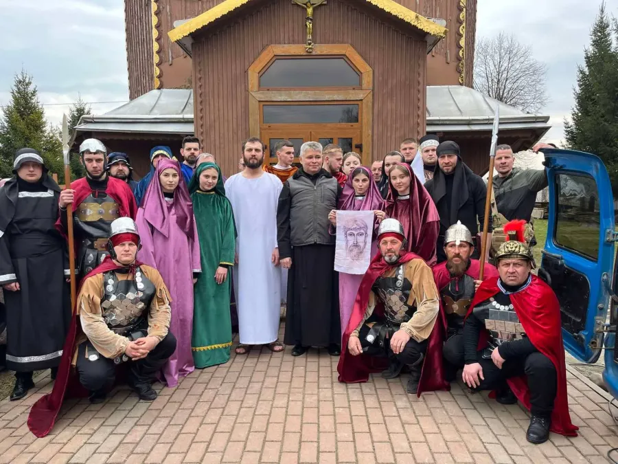 Свої «благодійні» поїздки боднарівський колектив розпочав 16 березня