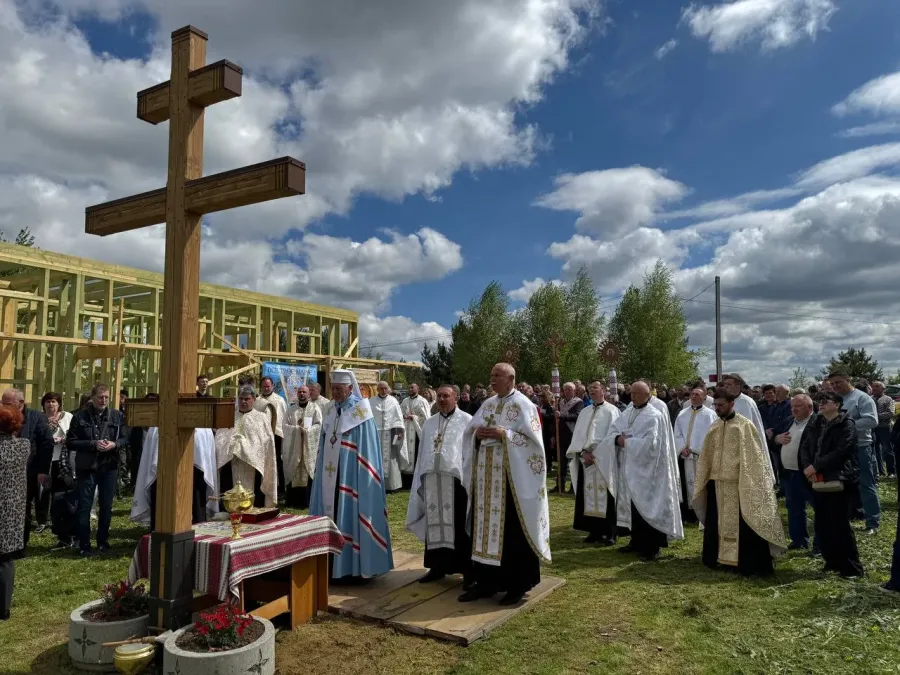 Багато століть тому саме на цьому місці стояв Свято-Іванівський монастир