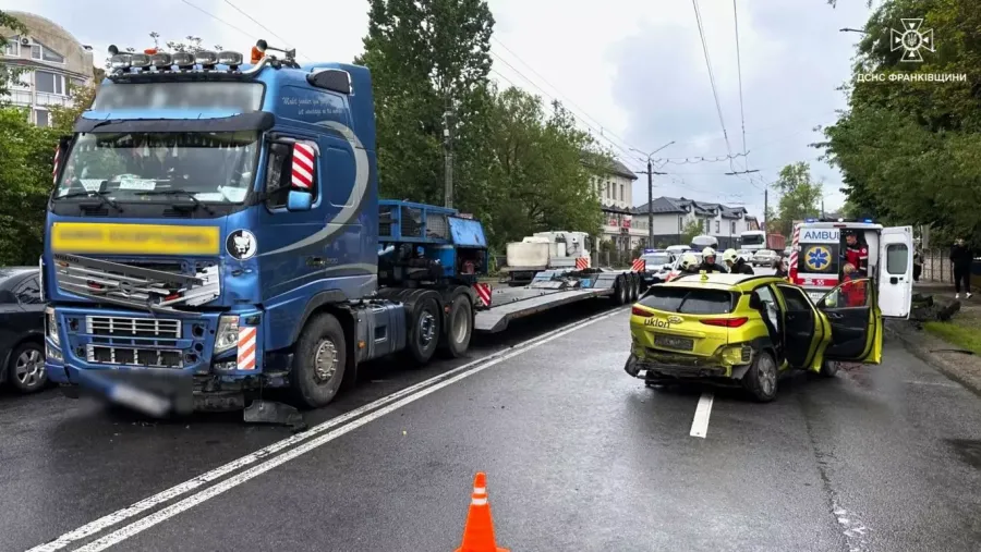 Рятувальники ліквідували наслідки ДТП