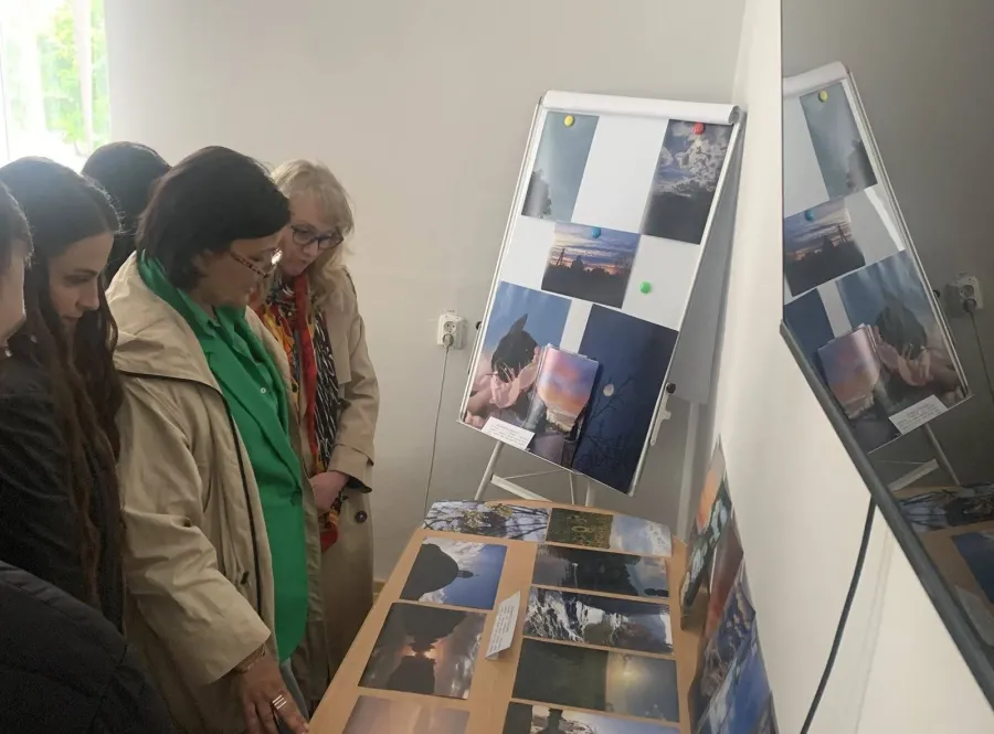 На конкурсі було представлено 85 фоторобіт 