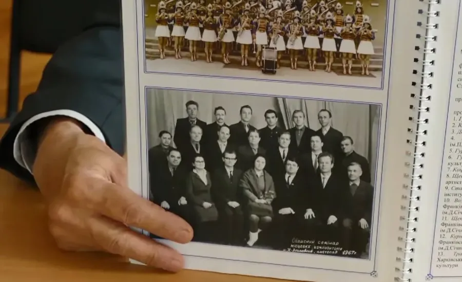 Спочатку у музичній школі працювали усього п’ять викладачів, а розташовувалася вона у нинішній плебанії поруч із костелом