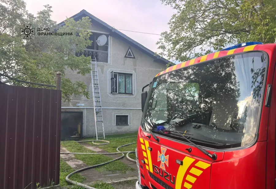 Пожежники загасили пожежу приватного будинку