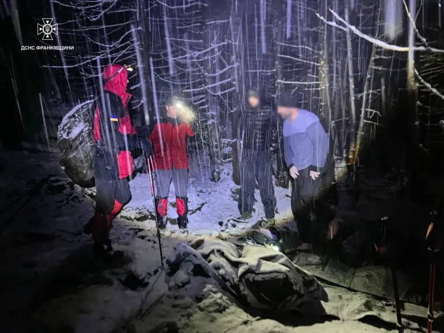 Обох туристів супроводили до найближчого населеного пункту