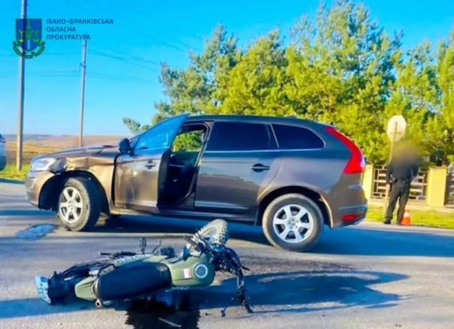 Водій мотоцикла від отриманих травм помер у лікарні