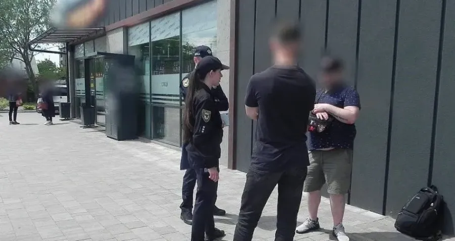 Підозрюваного затримали після того,  як він отримав "товар" в одному з поштових відділень Коломиї