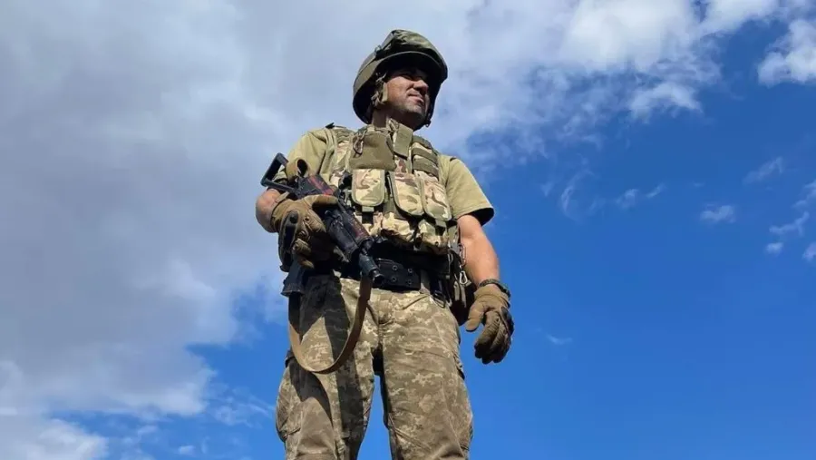 На Руслана вдома чекають донька Яна, вся родина, друзі та побратими