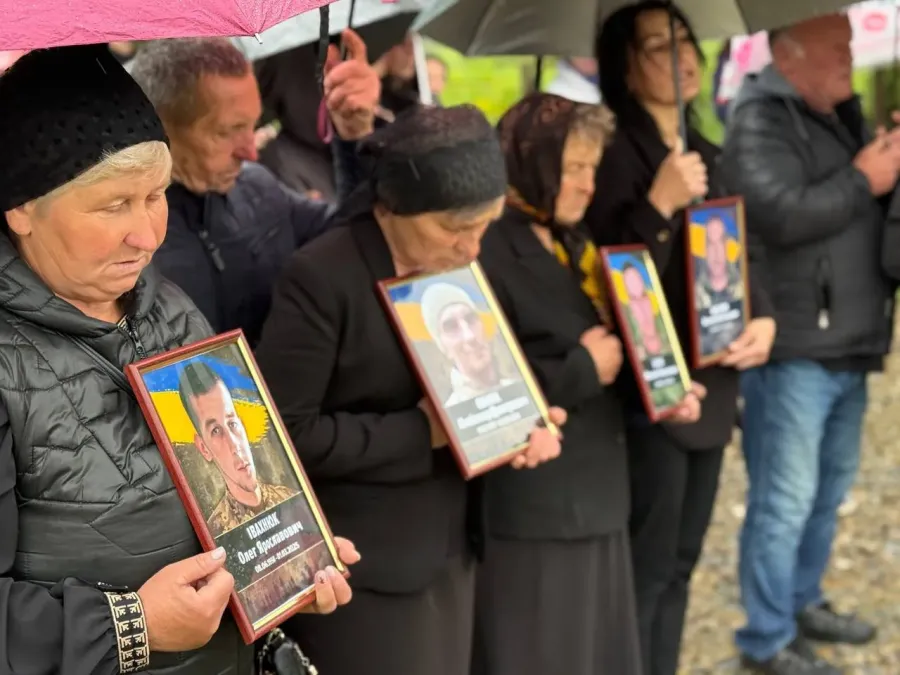На місцевому цвинтарі відбулася панахида за загиблими Героями