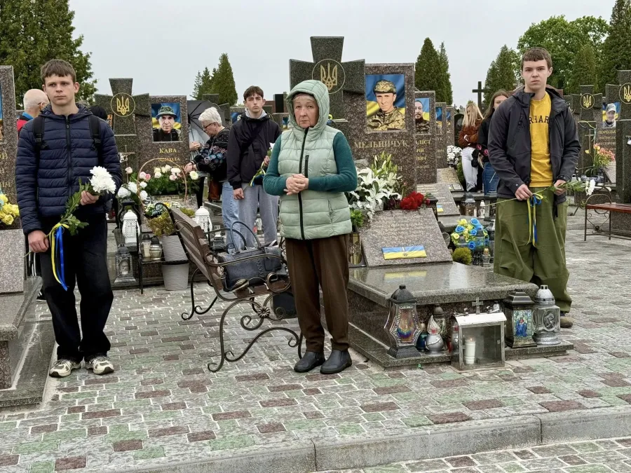 Цього року з бюджету Калуської громади виділили допомогу на 17 надгробків. Фото: Калуська міська рада