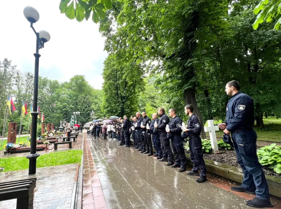 Загиблих вшанували хвилиною мовчання та спільною молитвою