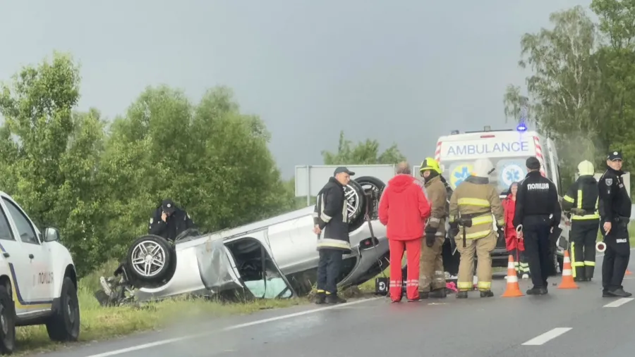 Водій від отриманих травм помер на місці події. Фото: Іван Мазурик/Фейсбук