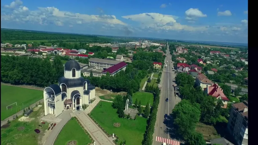 Усі масові заходи в Брошнів-Осадській громаді зупинили з 6 червня 2025 року