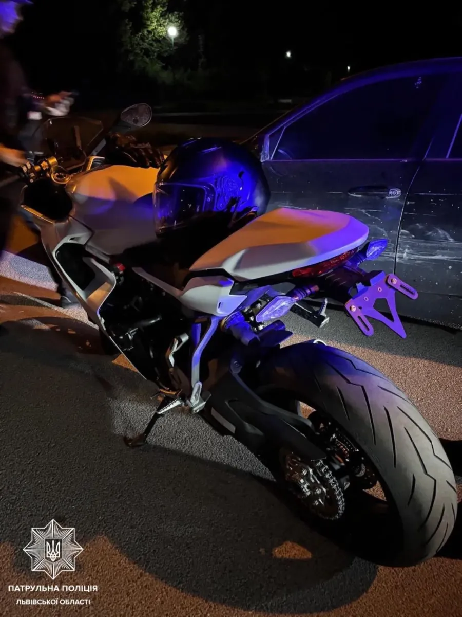 Мотоцикл був без номерних знаків, а водій порушив мобілізаційне законодавство