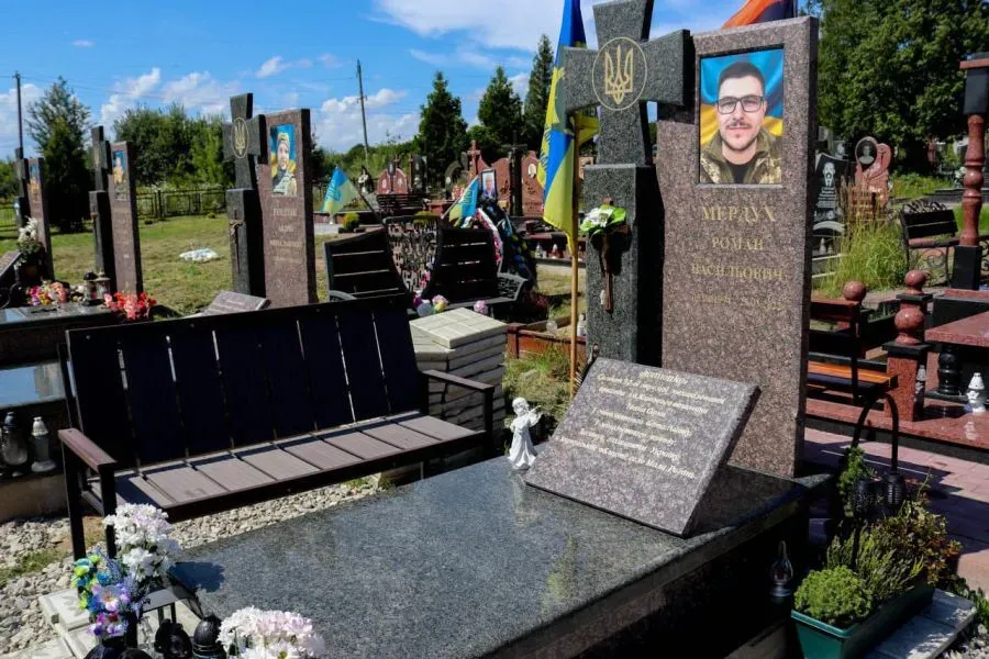 Ілюстроване фото. Лавки будуть з граніту, як і уніфіковані надгробні пам'ятники