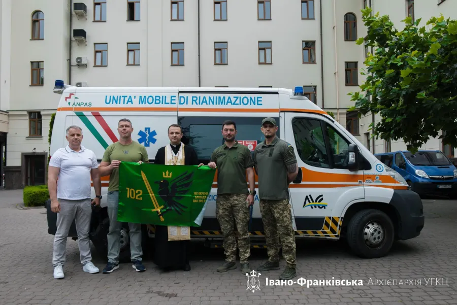 На завершення заходу військовослужбовцям вручили образки