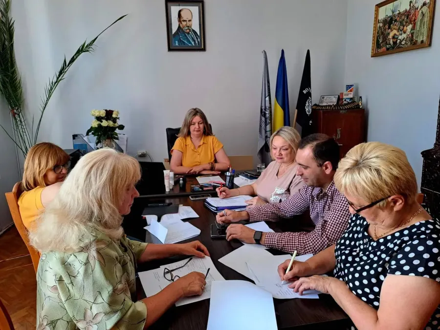 Комісія спрямувала зекономлені кошти на додаткові пільгові рейси. Фото: Калуська міська рада