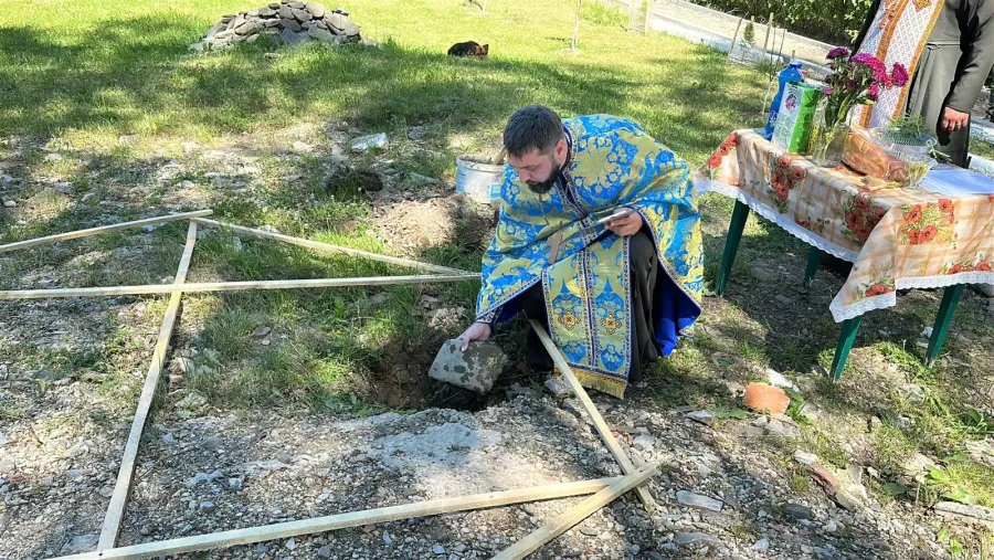 За участі охоронців кордону, чин освячення звершив капелан прикордонного загону 