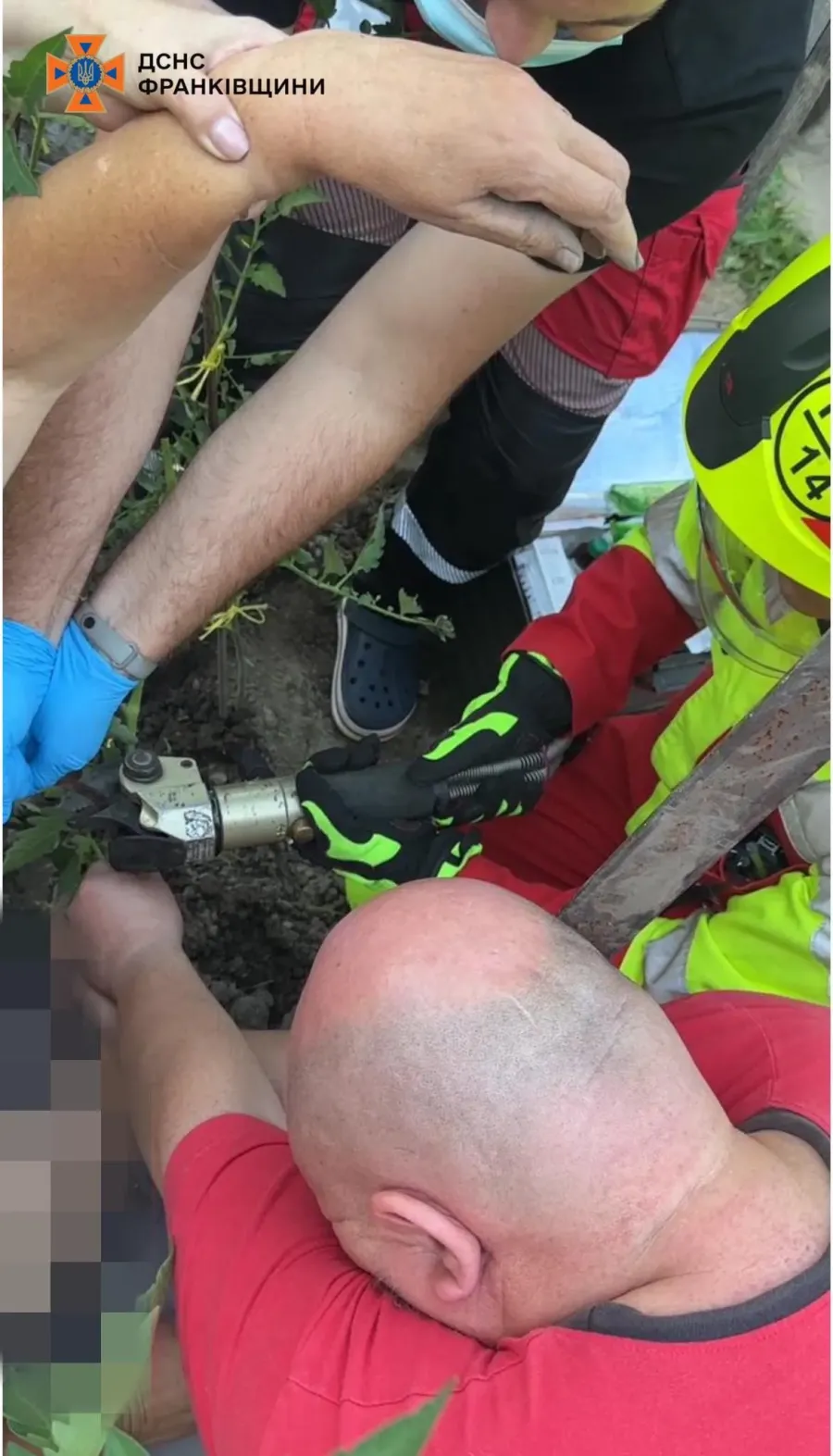 Постраждалу було передано працівникам екстреної медичної допомоги 