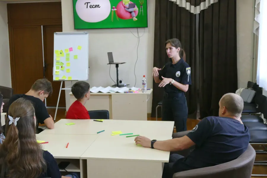 Учасники обговорили небезпечні способи вербування молоді для вчинення підпалів