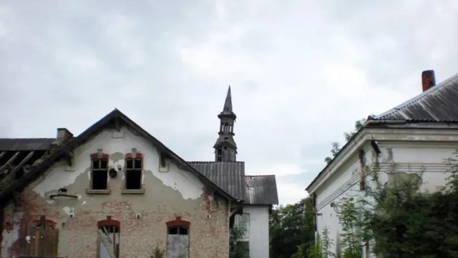 У Долині видобували сіль ще з десятого століття. Фото: колишня солеварня