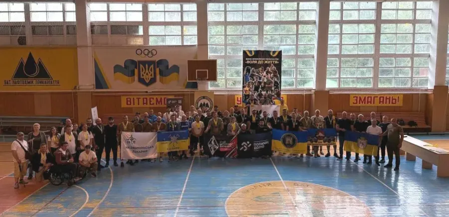 Ветерани взяли участь у змаганнях з дартсу, стрільби з гвинтівки та стрільби з лука