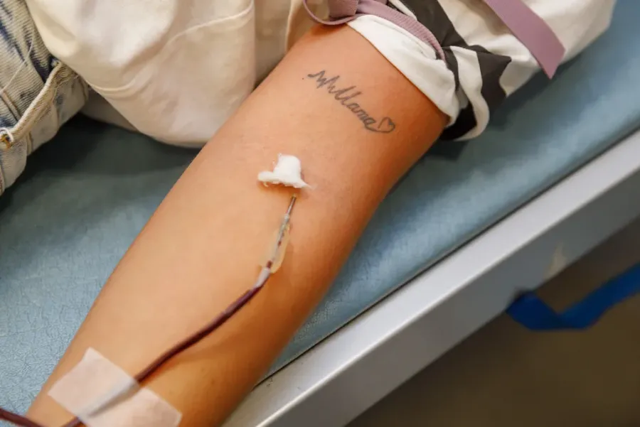 Ілюстроване фото. Більшість повнолітніх людей можуть бути донорами