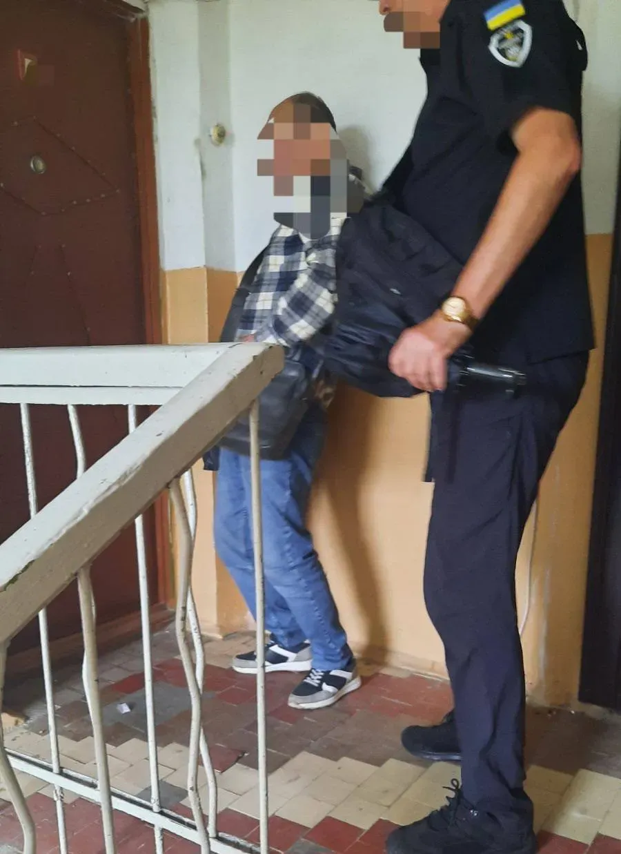 Пересуватися самостійно чоловік не був спроможний